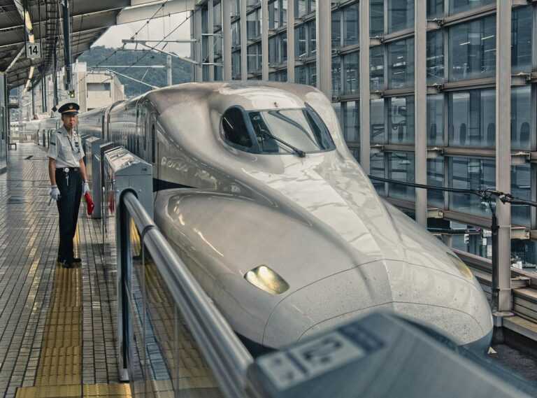 Paxtraveltweaks Trains Included