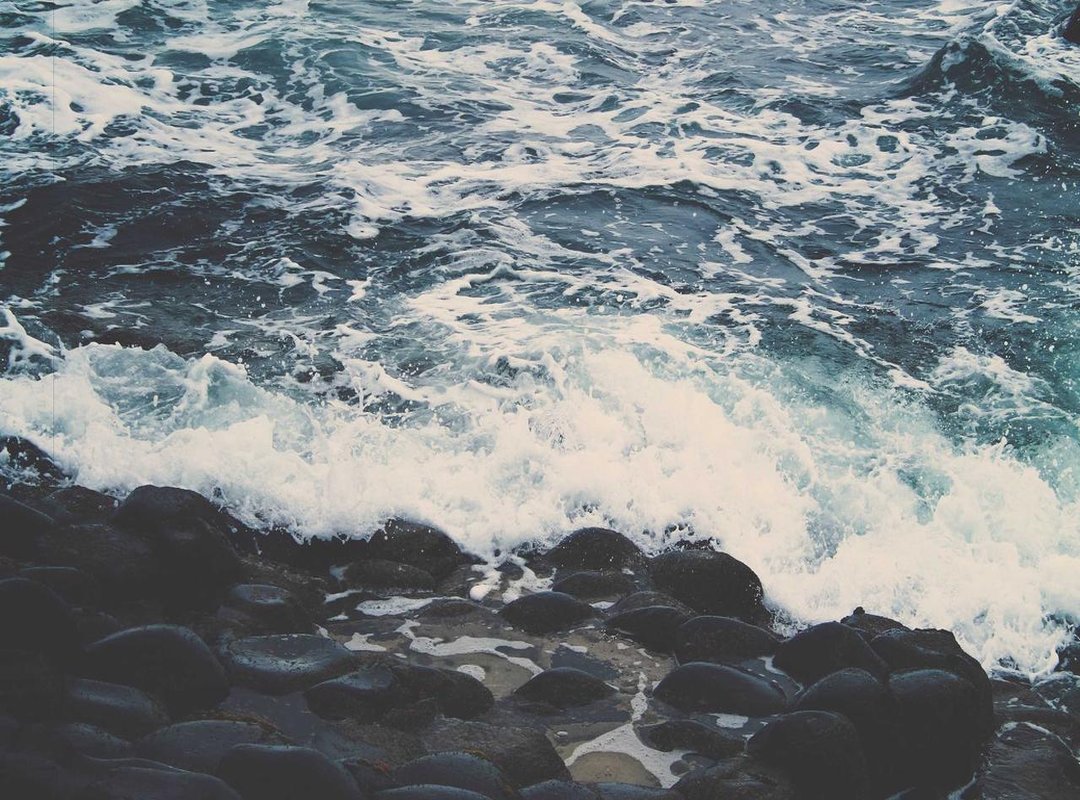 How to Spot a Fake: Telltale Signs of AI Content